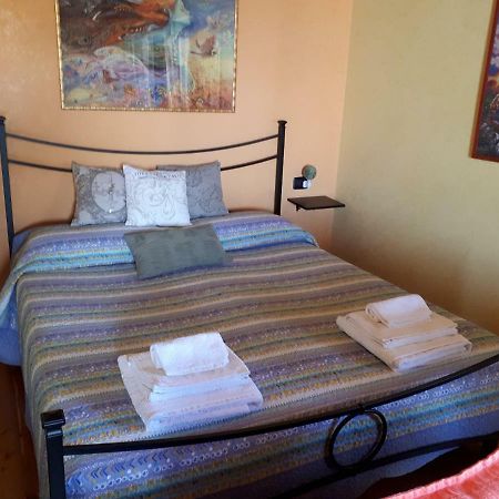 Casa Madonnina Appartement Dossobuono Buitenkant foto