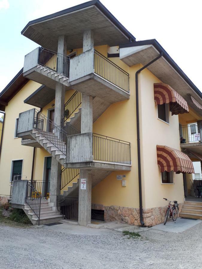Casa Madonnina Appartement Dossobuono Buitenkant foto